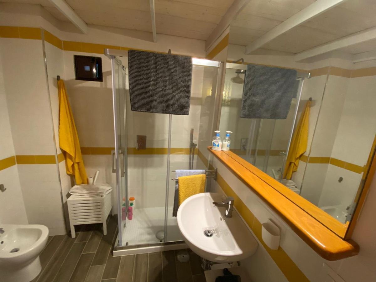 Bed and Breakfast Al Vicolo Stretto Santa Maria a Vico Esterno foto